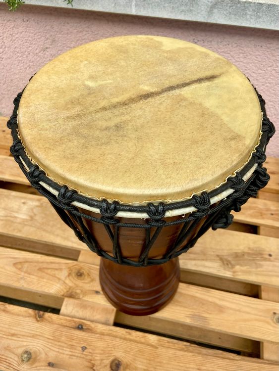Afrikanisches Djembe / 60 cm hoch / Ø 30 cm / neu Kaufen auf Ricardo