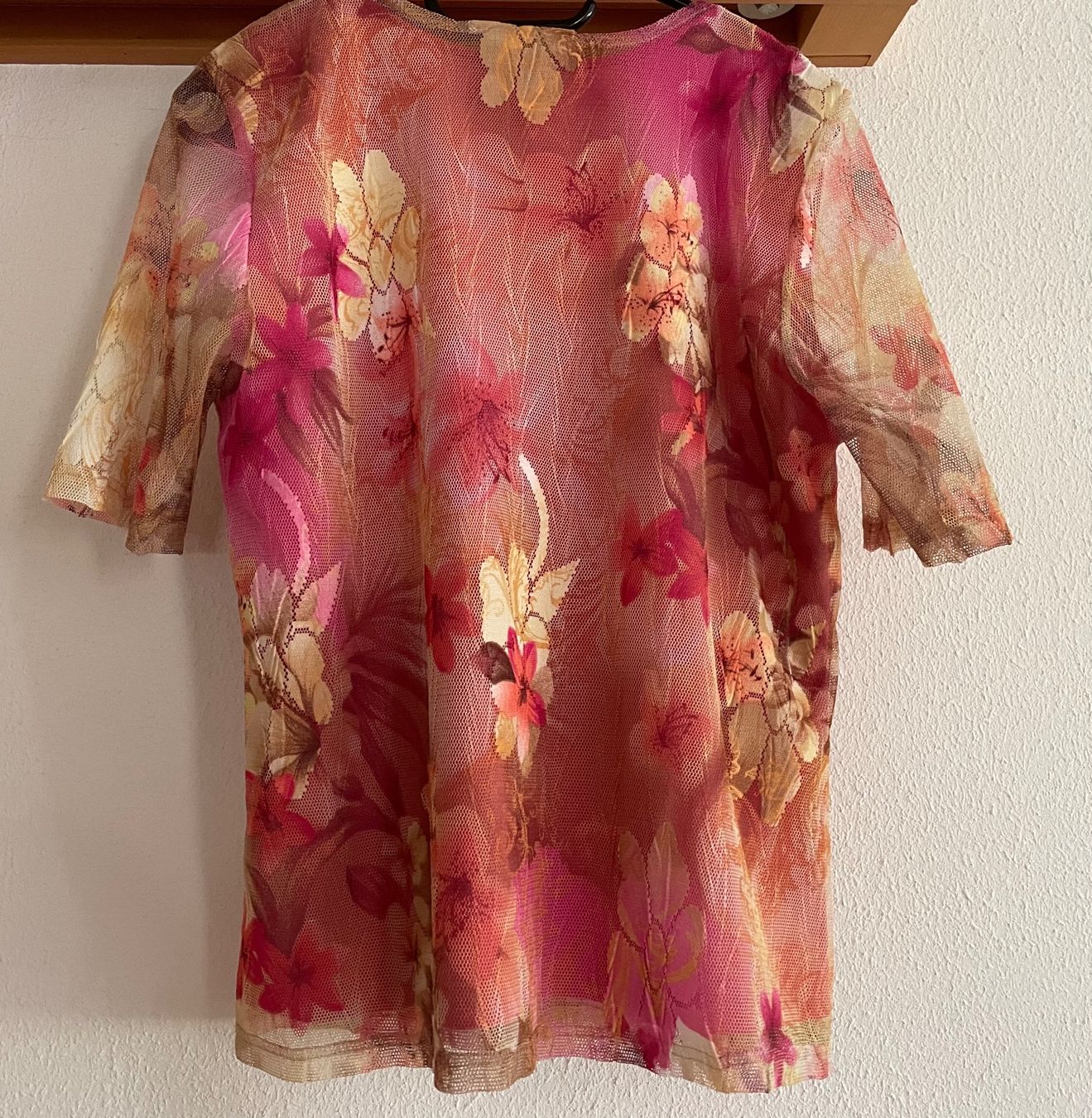 T-shirt: Tolles Marken-Shirt in 40 – Usato da Ebikon venduto da elischka 7
