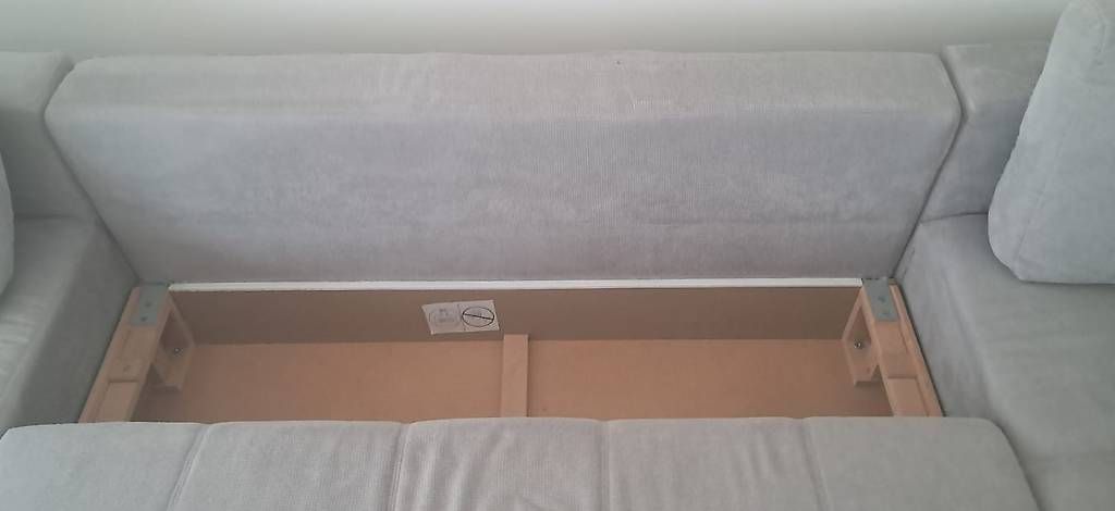 Sofas: Stoffsofa hellgrau mit Schlaffunktion – Gebraucht aus Zürich von bluetteblue 4