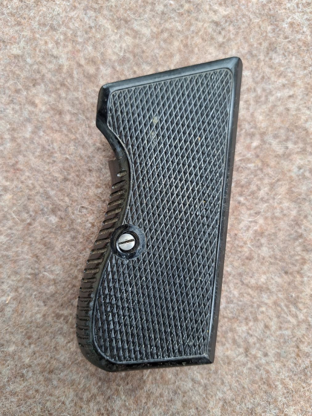 Sig Sauer Schützensport: original Griffschalen zu Sig P210-2 – Gebraucht aus Zufikon von olinielsen 1
