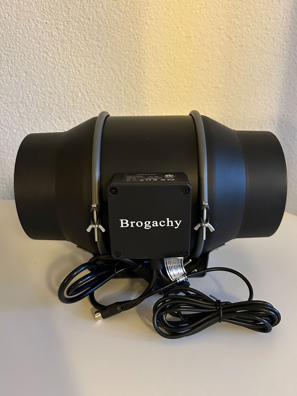 Ventilatori: Brogachy Rohrlüfter neu & ungebraucht – Nuovo e nell'imballaggio originale da Zürich venduto da Eduardo06