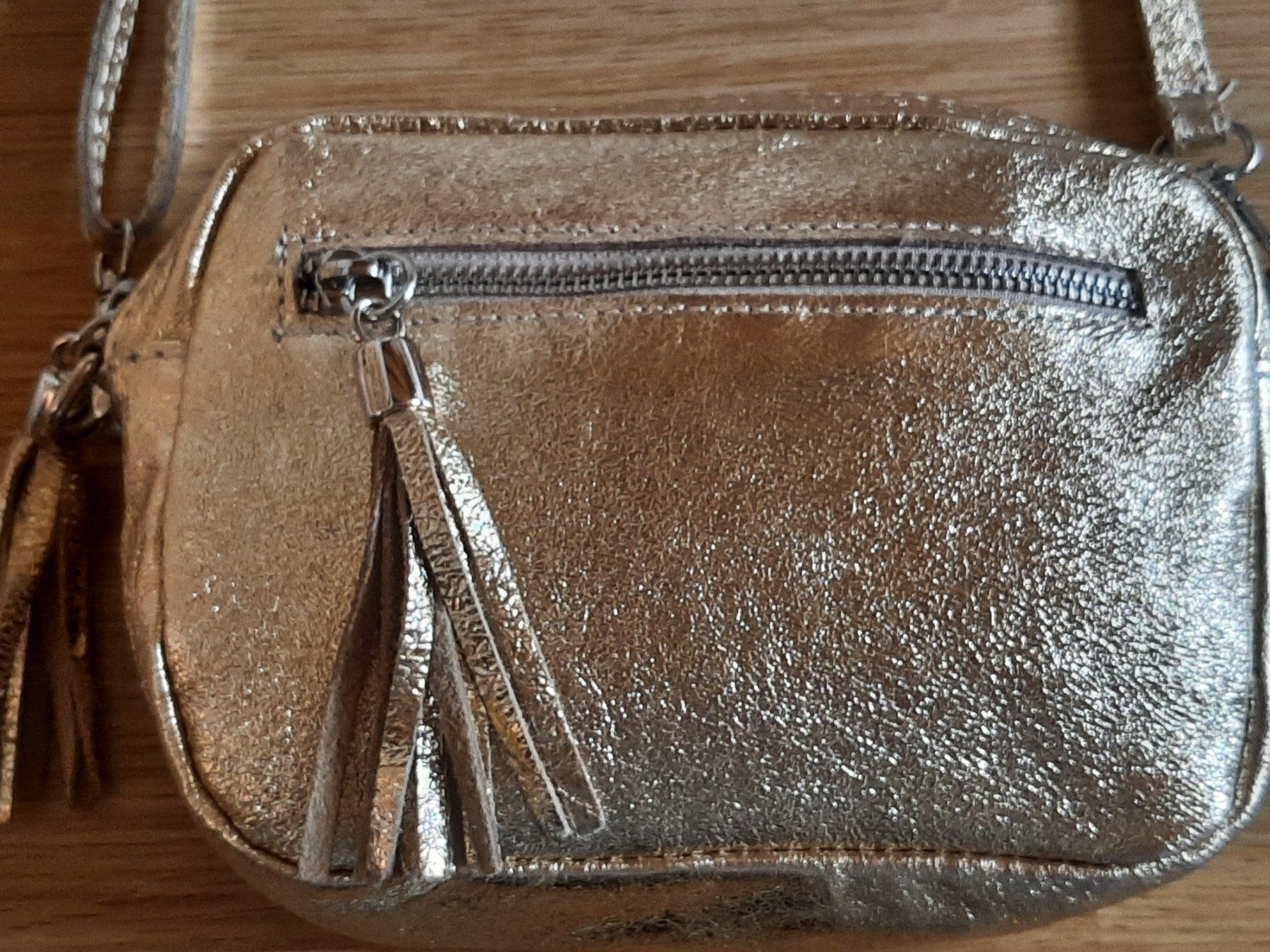 Taschen für Damen: Echtlederhandtasche – Gebraucht aus Muotathal von robin40 1