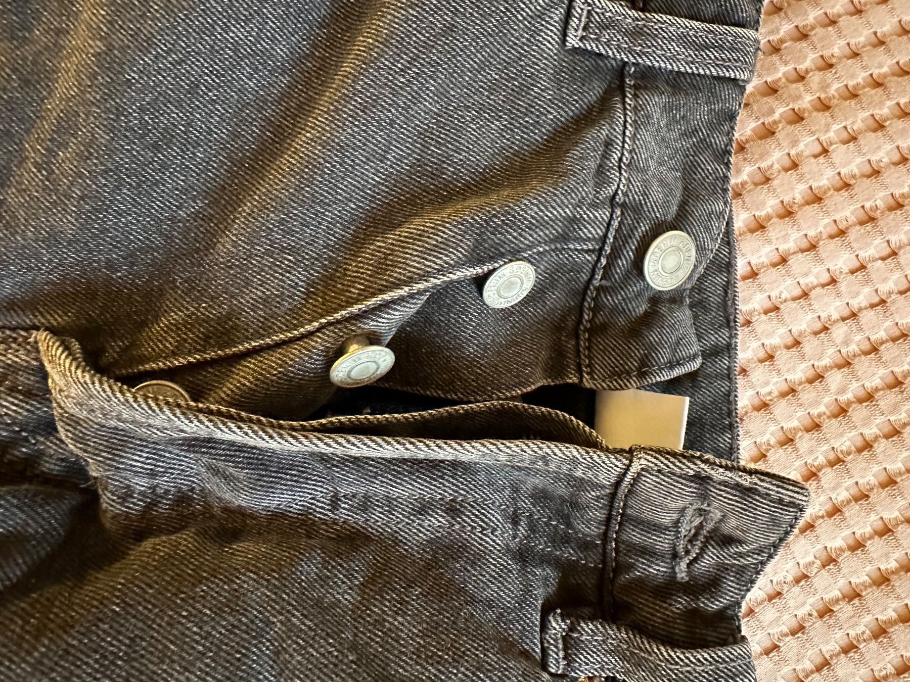 H&M Hosen: Shorts von H&M Schwarz – Neu (gemäss Beschreibung) aus Oberwil BL von viviii.mz 2