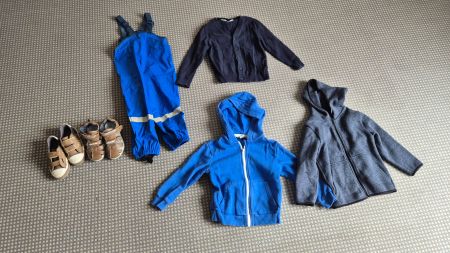 Lot habits extérieurs, taille 98/104 - PN: CHF 135.00