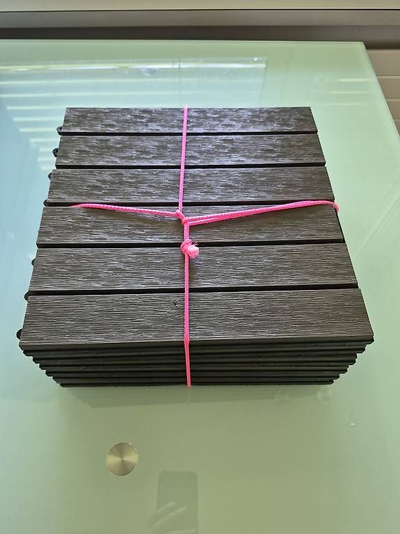 Rivestimenti per pavimenti: Home & More Terrassenfliesse co Extruded Grau – Usato da Rüti ZH venduto da mon_zt9v