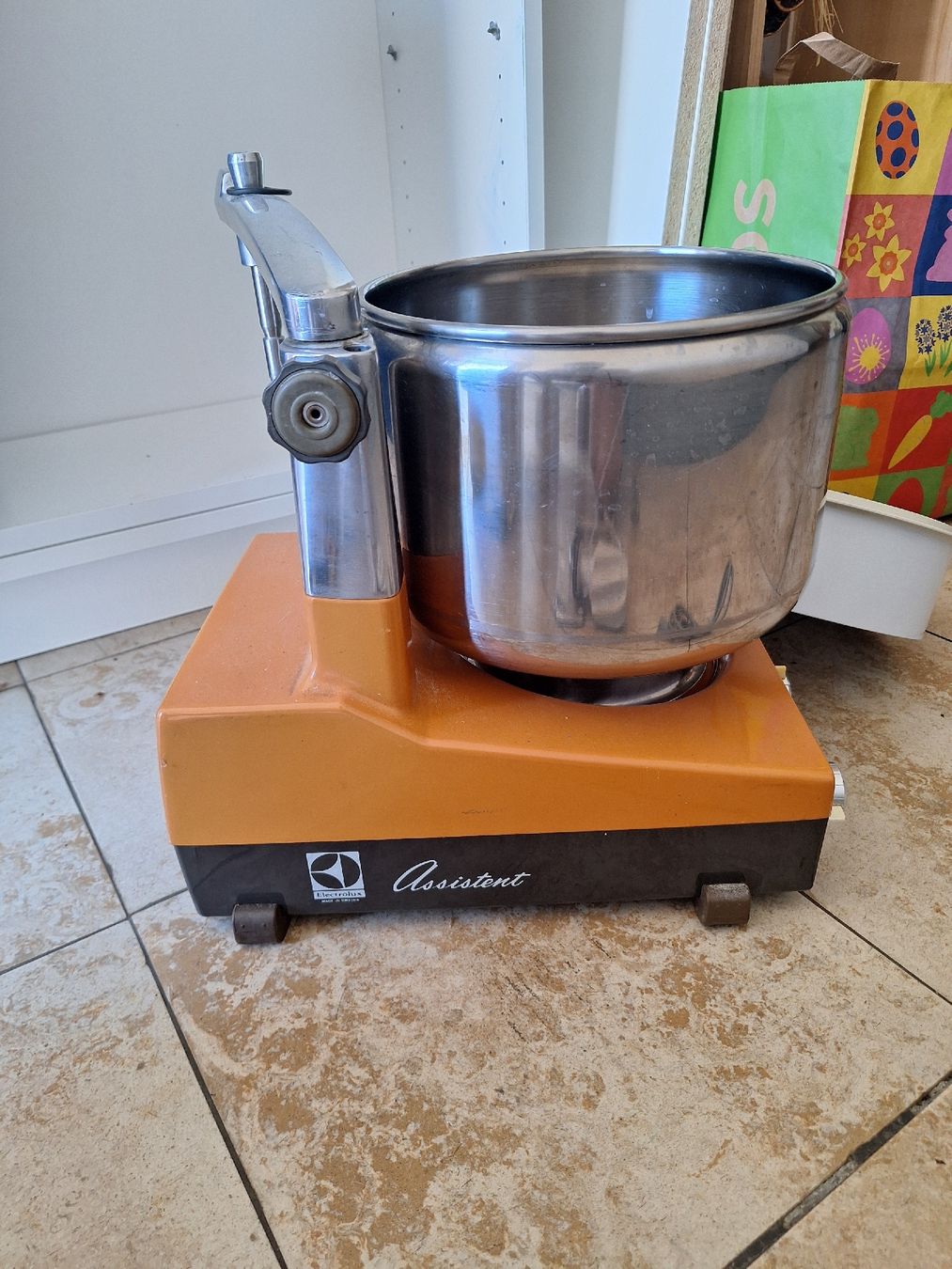 Electrolux Elettrodomestici da cucina: Seltene retro Electrolux Teigknetmaschine – Usato da Basel venduto da Jessyk94 2