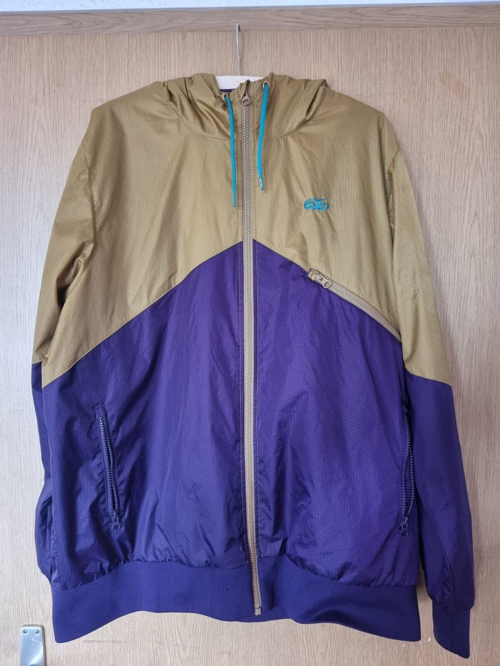 Nike Giacche: Nike 6.0 Jacke / Regenjacke – Nuovo (secondo la descrizione) da Bronschhofen venduto da dvnb