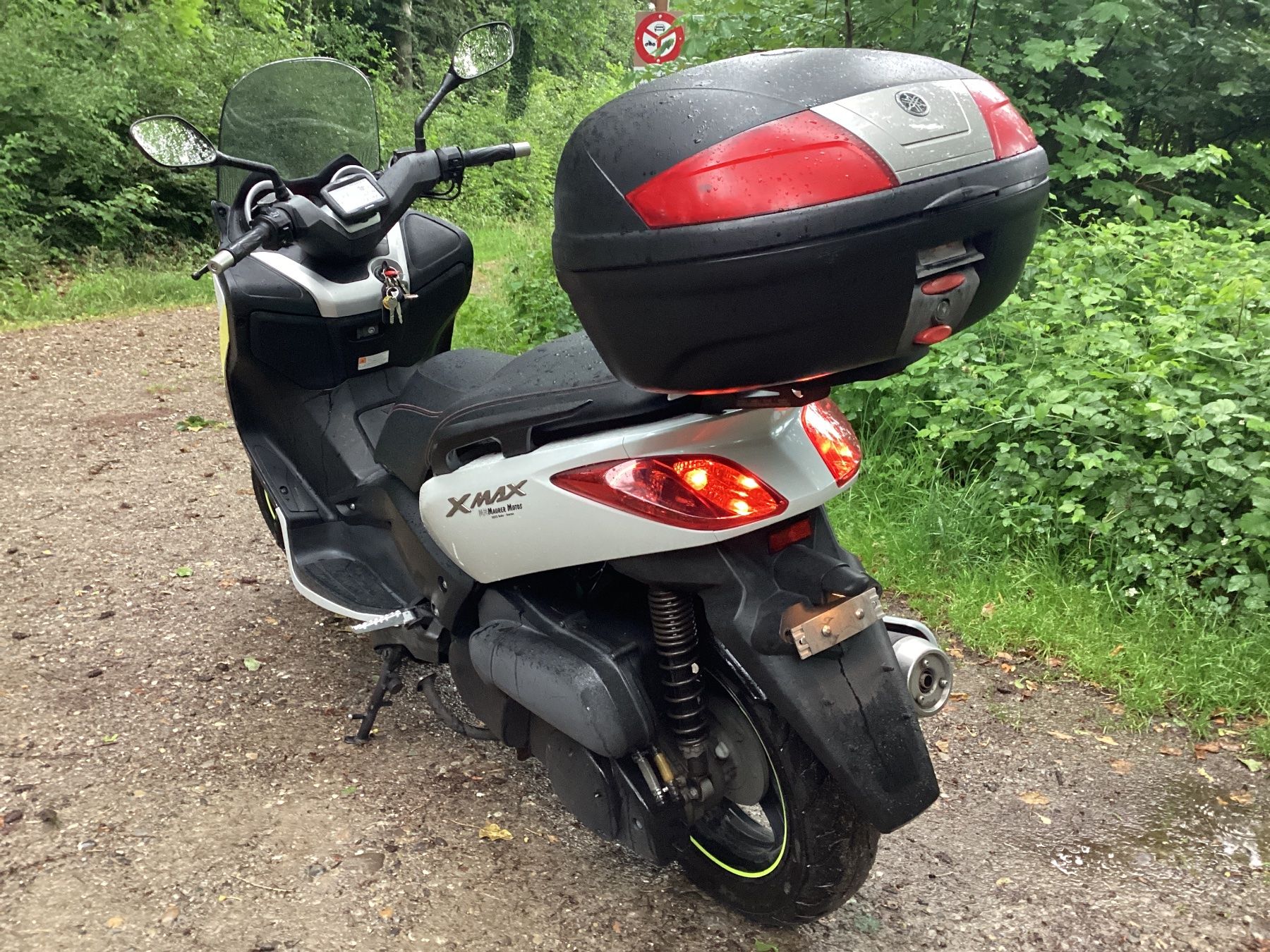 Yamaha Scooter: Yamaha X-Max 250 Roller Topcase  ABS – Difettoso da Wittenwil venduto da Erdnuss 2