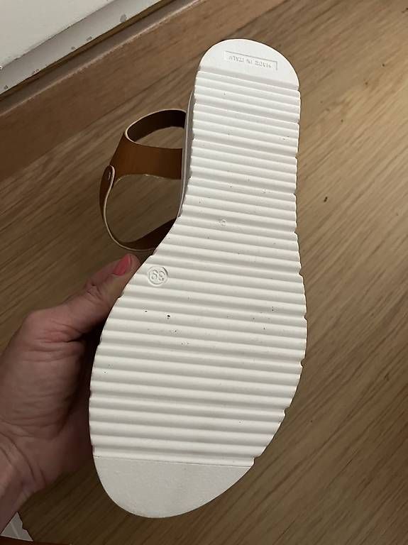 Scarpe da donna: Sandali donna nr 39 – Usato da Locarno venduto da igu_7ppg 2