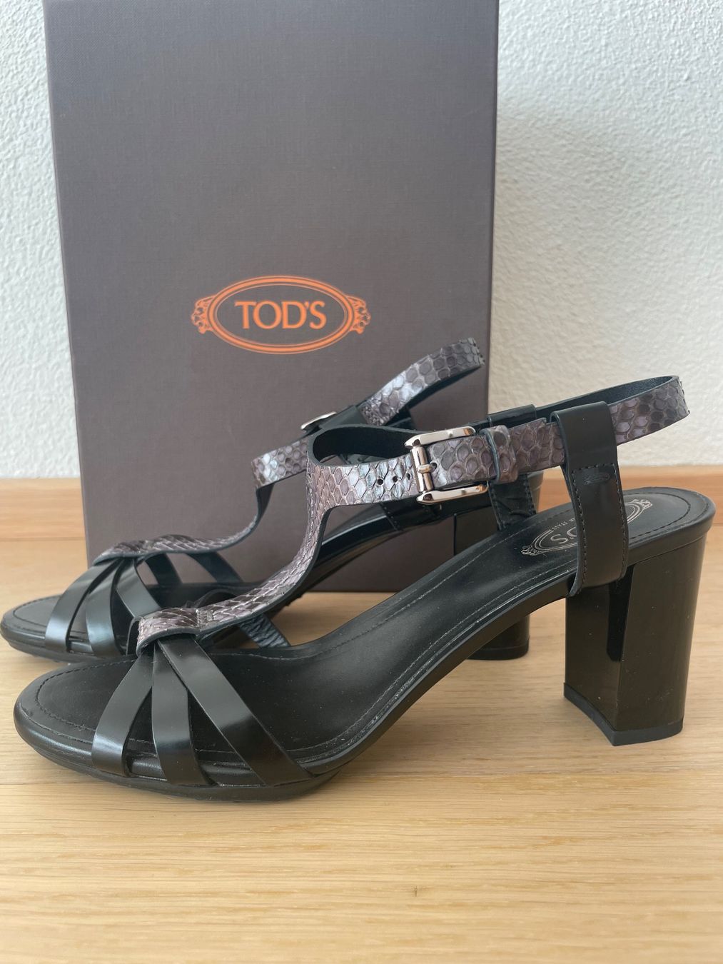 Tod'S Scarpe da donna: Tod’s plateau sandals – Nuovo (secondo la descrizione) da Zürich venduto da erica72