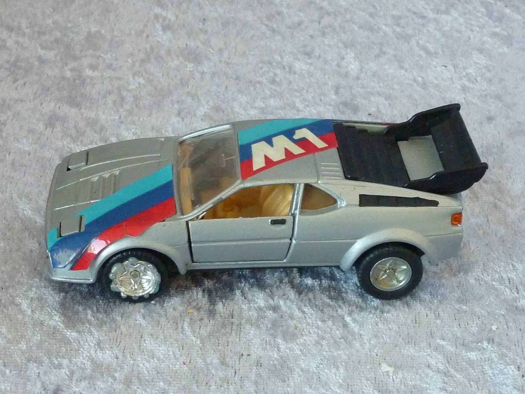 BMW Modellautos: BMW M1 1:43 – Gebraucht aus Dürrenäsch von modellautos4you 2