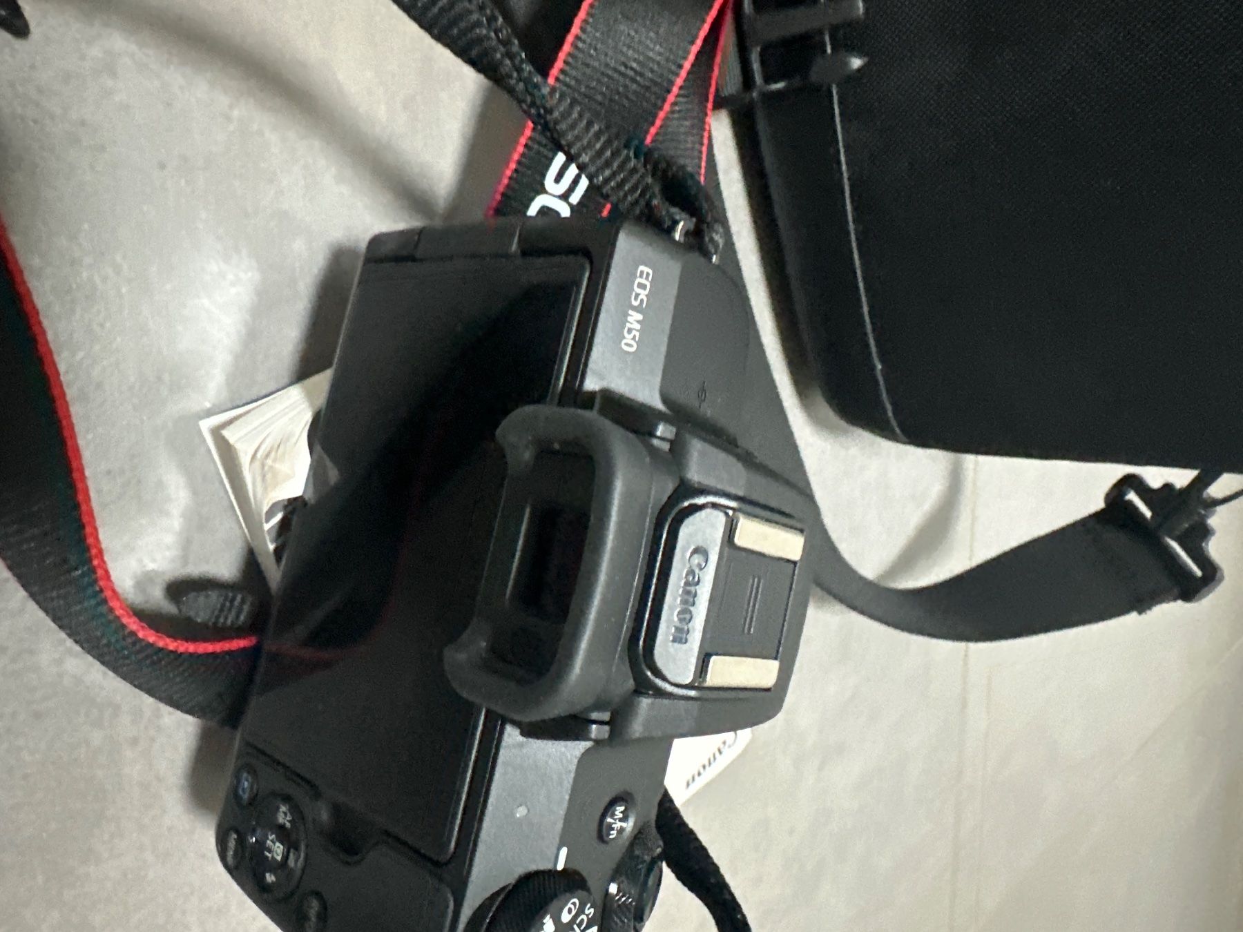 Canon Fotocamera: Appareil photo Canon EOS M50 – Usato da Troistorrents venduto da Hawaiki. 4