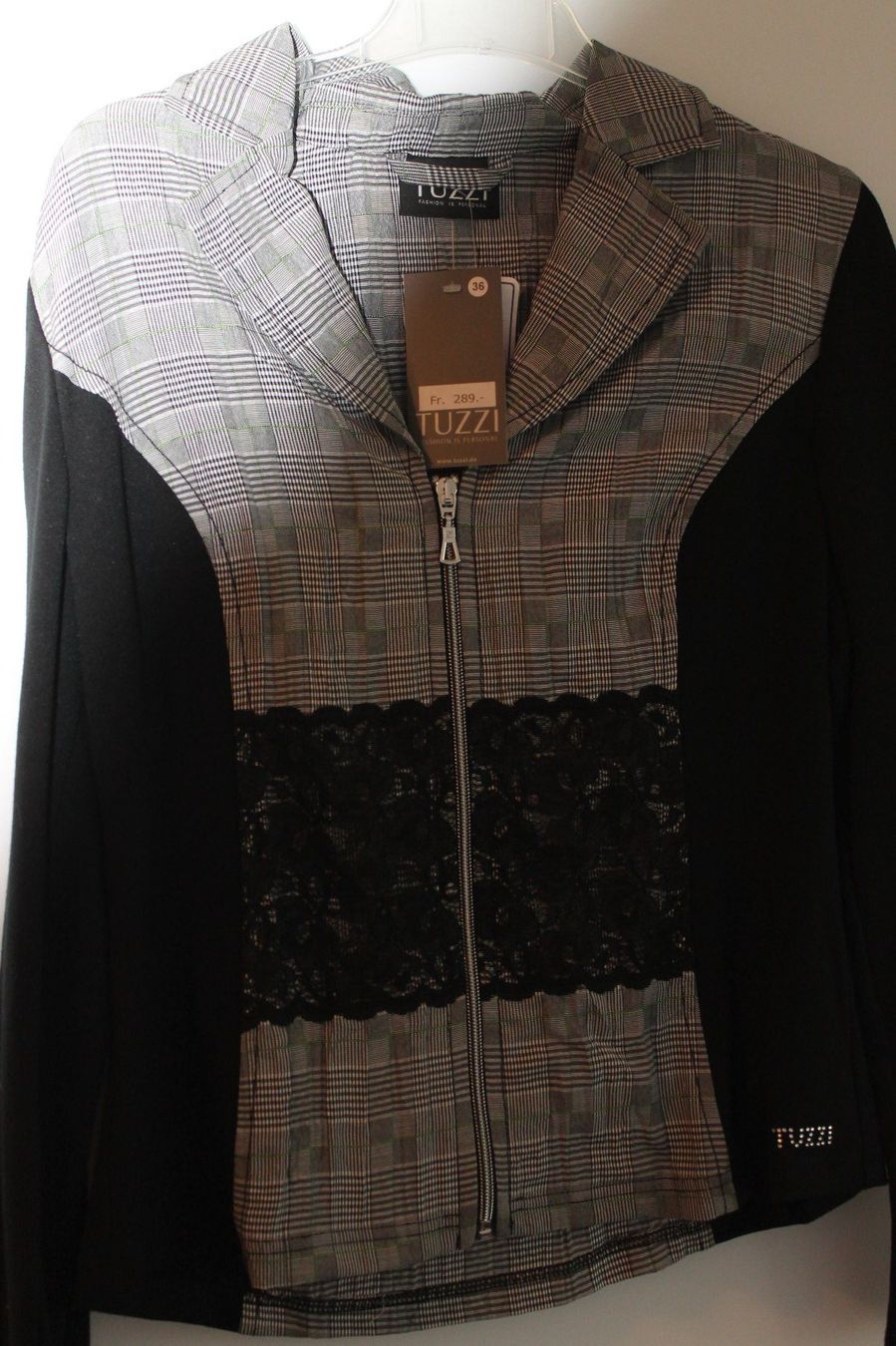 Vestes: Damenjacke TUZZI – Neuf avec emballage d'origine à Arni AG par kurtrmeier