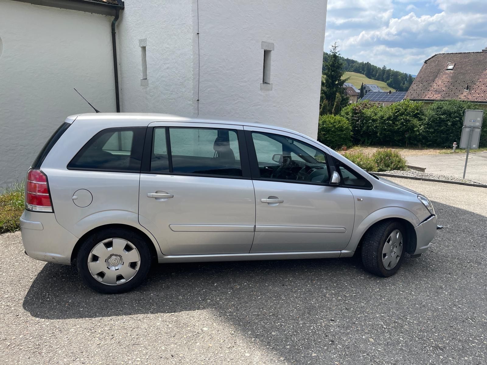 Opel Automobili: Opel Zafira B22 2.2 – Usato da Holderbank SO venduto da ann_lg6r 1