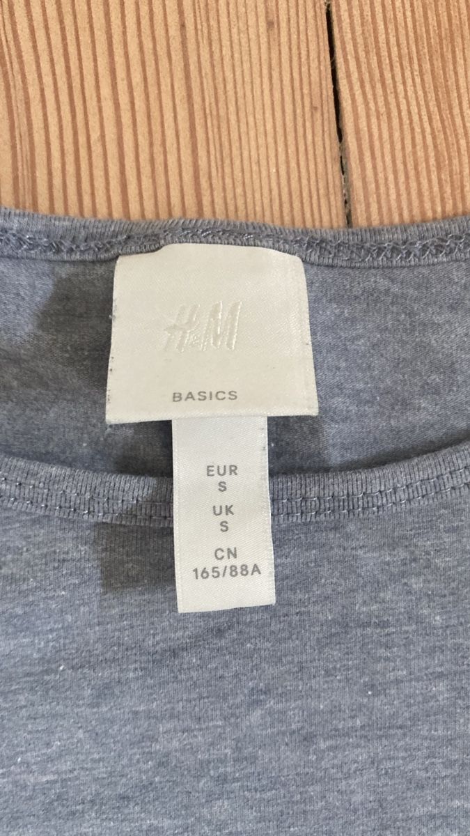 H&M T-Shirts: Langarmshirt grau-blau Grösse S – Gebraucht aus Muri b. Bern von ala_mq5t 5