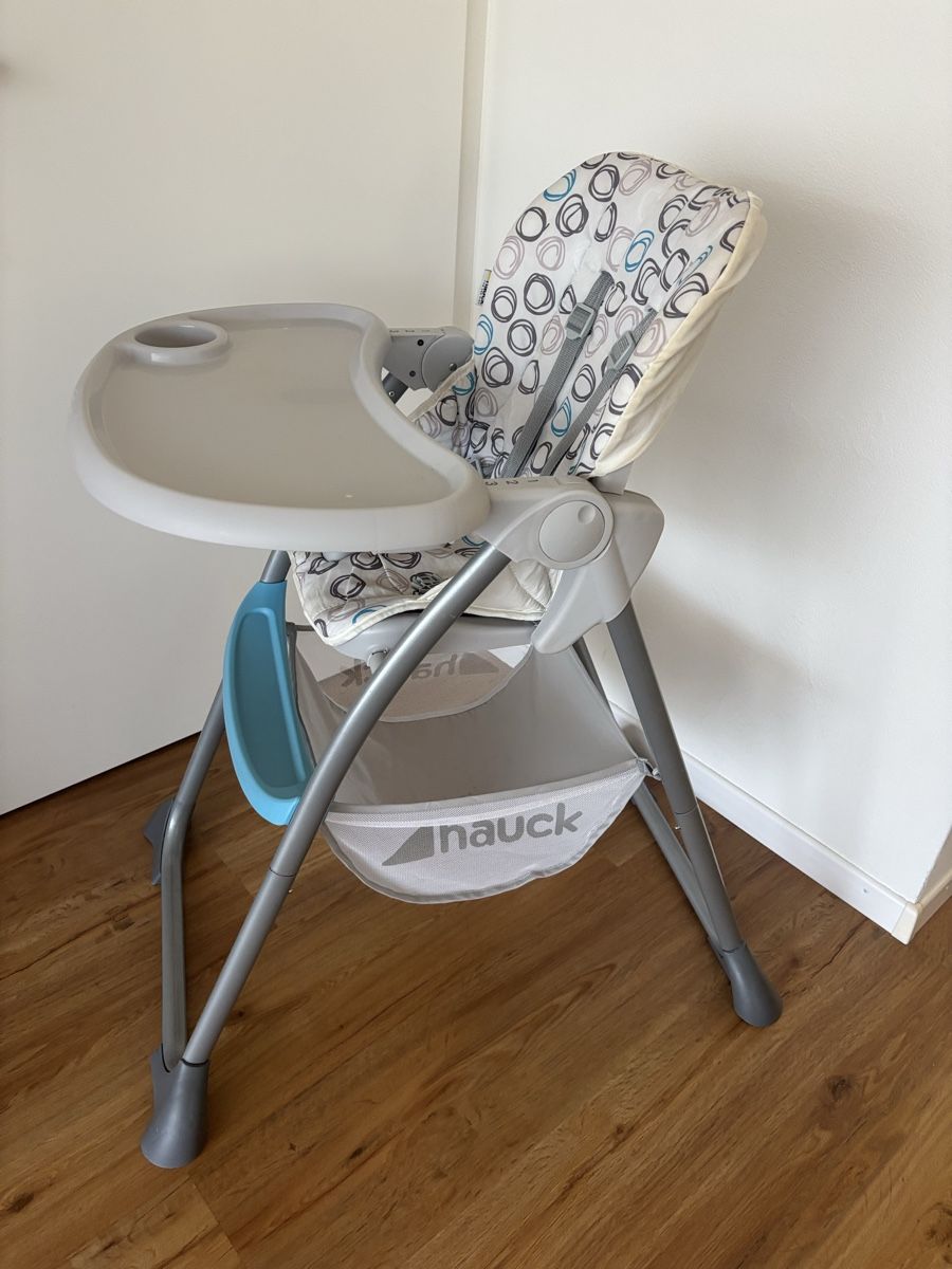 Hauck Chaises hautes: Hauck Hochstuhl mit Tablett – D'occasion à Lachen SZ par olg_m775 1