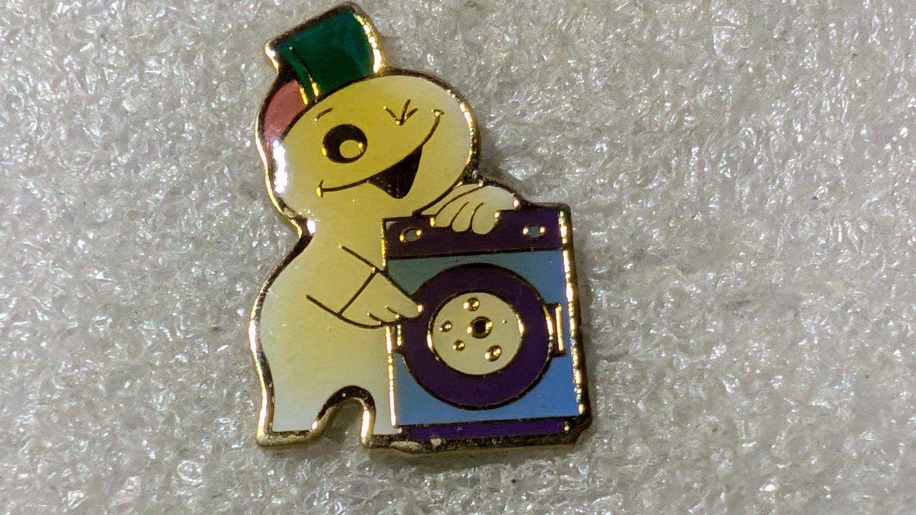 Placchette & Badge: Ansteckpin 167: Maga Bio – Usato da Oppligen venduto da Pin-Fall-Shop