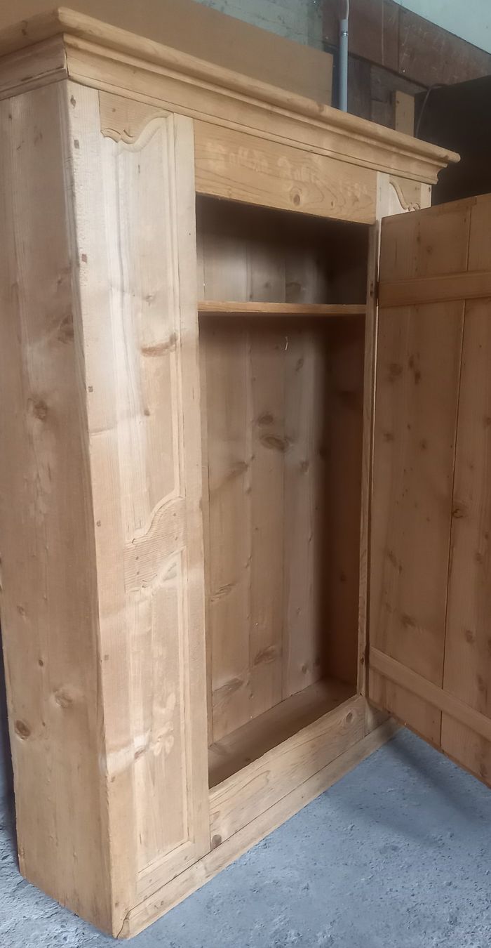 Armadi: Schrank Barock um "1750" – Usato da Wöschnau venduto da Neuchel 1