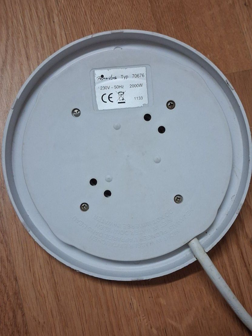 Wasserkocher: Wasserkocher 2000W – Gebraucht aus Bern von KavIndustries 2