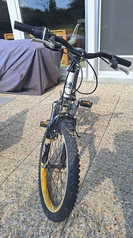 Velos: Vélo garçon 16 pouces, à suspensions – Gebraucht aus St-Livres von YP_suter 1
