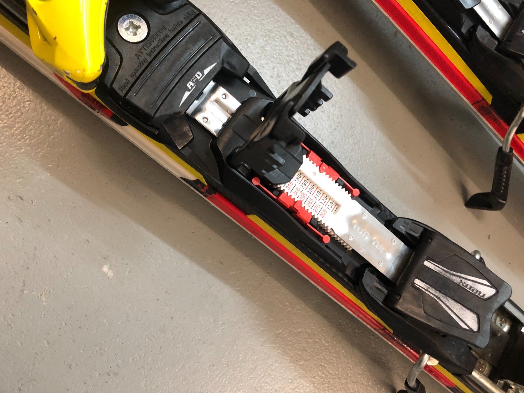 Atomic Sci: Atomic Redster GS Ski – Usato da Zürich venduto da Lejoyel 5