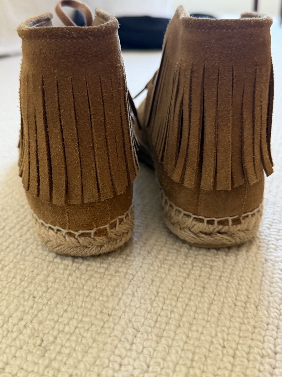 Saint Laurent Damenschuhe: Saint Laurent chaussures daim à franges – Gebraucht aus Genève von bisounours23 2