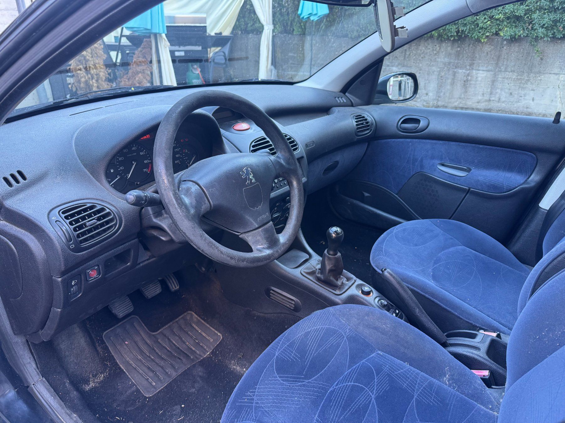 Peugeot Autos: Peugeot 206 – D'occasion à Rünenberg par SantoZimmermann 4