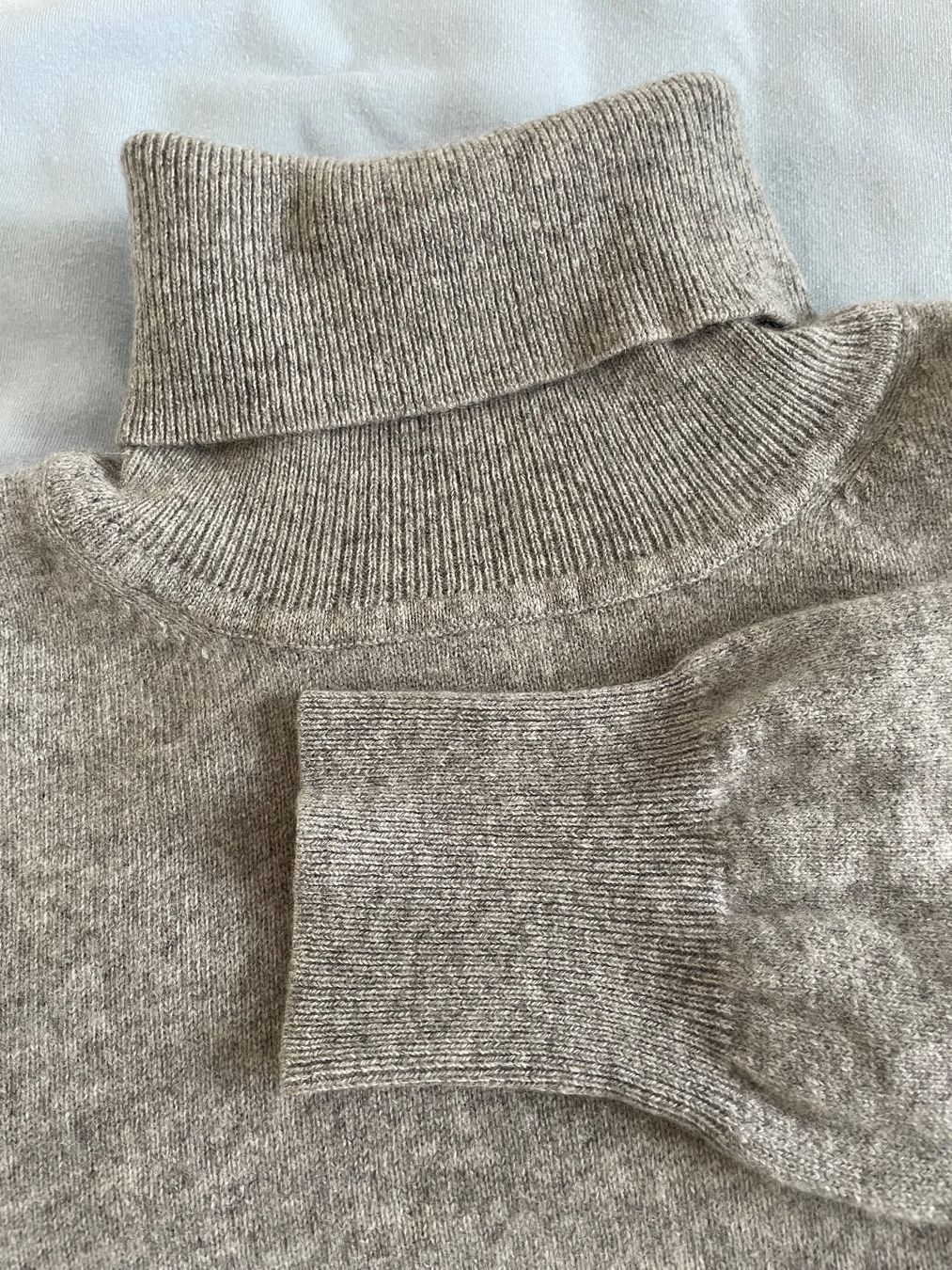 Pullover & Sweatshirts: Kaschmir Rollkragenpullover M – Gebraucht aus Gasel von Federscharnier 1