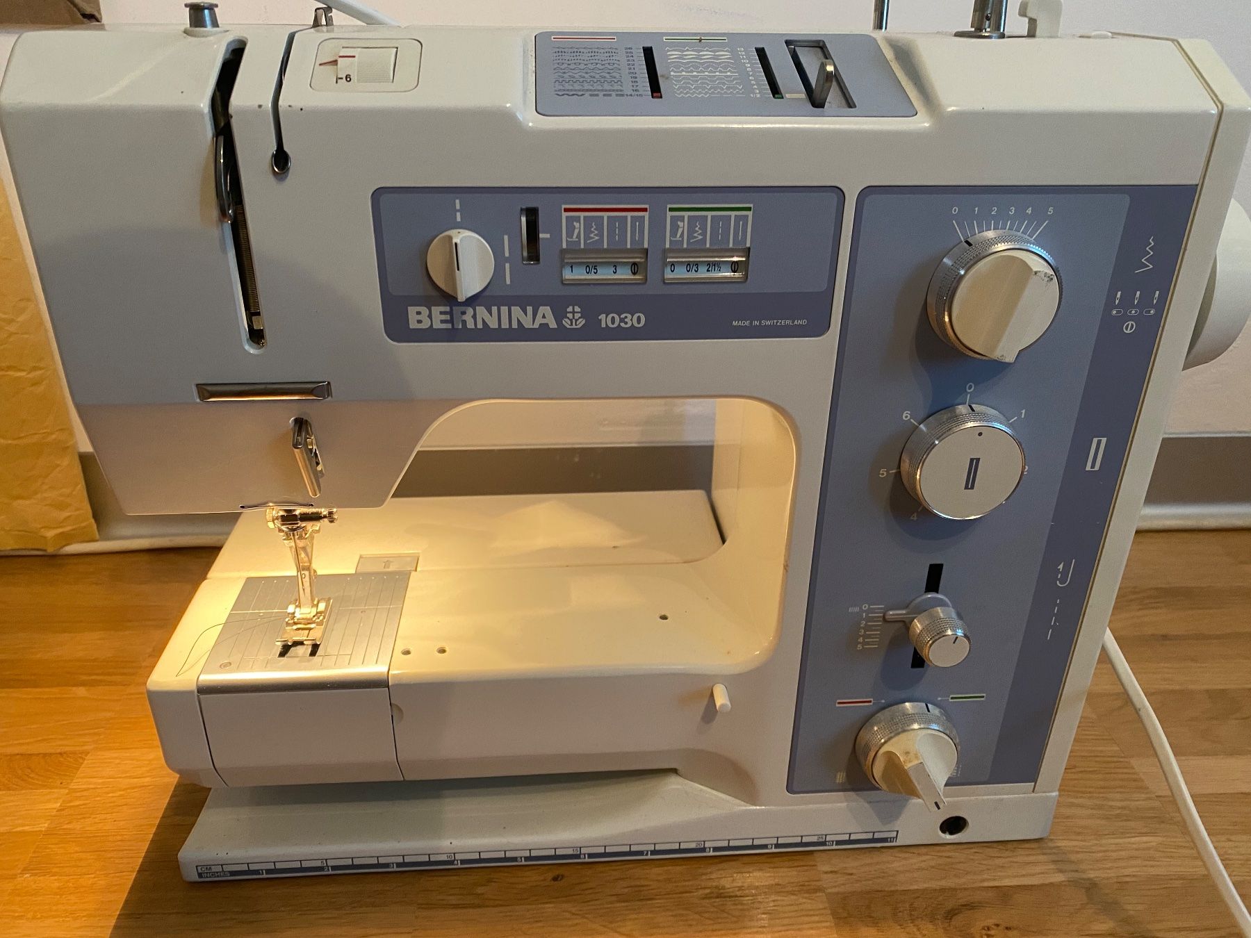 Bernina Macchine da cucire: Bernina 1030 - Nähmaschine – Usato da Rotkreuz venduto da mia_dc2r 2