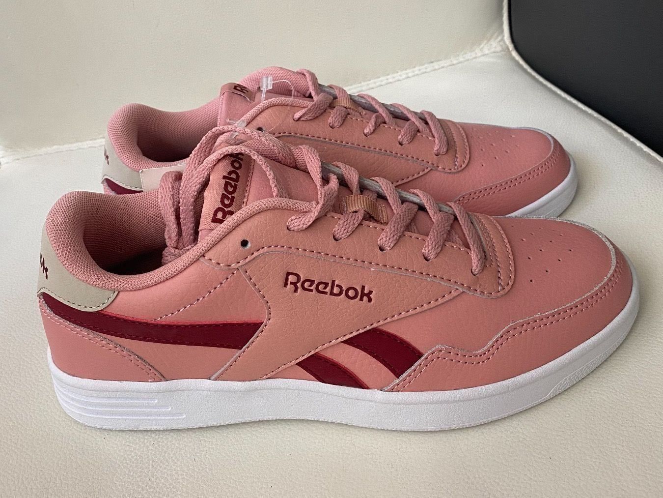 Reebok Damenschuhe: Reebok Royal Techque Sneaker Damen, 37.5 – Neu und originalverpackt aus Luzern von falena01