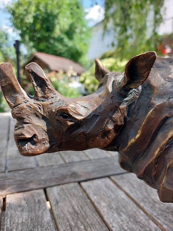 Figuren: Bronze-Nashorn-Skulptur, signiert - Rustica 2000 – Gebraucht aus Weinfelden von Mustang422