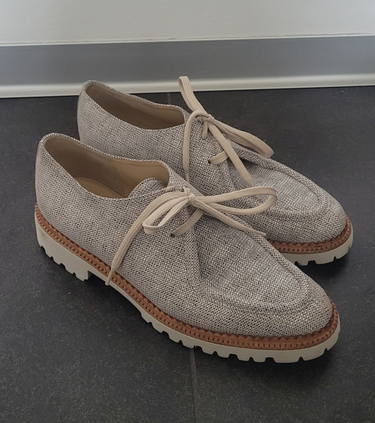 Brunate Scarpe da donna: Mocassins à lacets Brunate pointure 37 – Usato da Sion venduto da likaloba