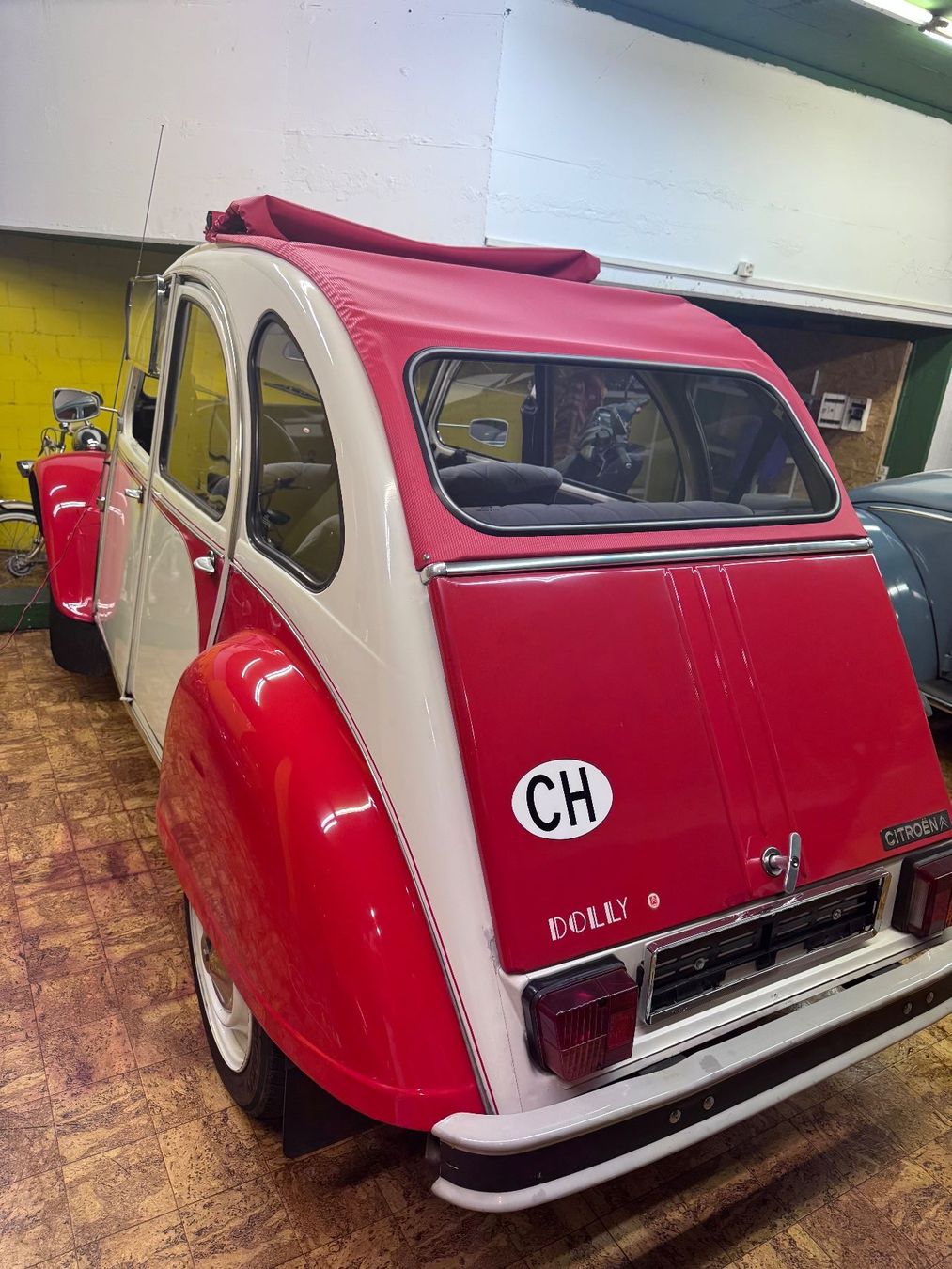 Citroën Automobili: Citroen 2 CV 6 – Usato da Arbon venduto da mel_vmk6 6