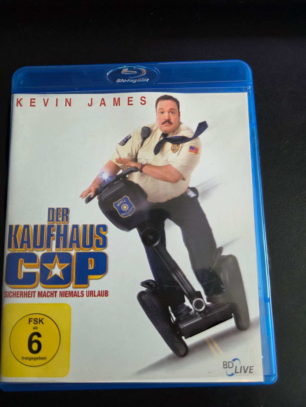 Tous les DVDs: Der Kaufhaus Cop - Blu-Ray – D'occasion à Arlesheim par Olikeller