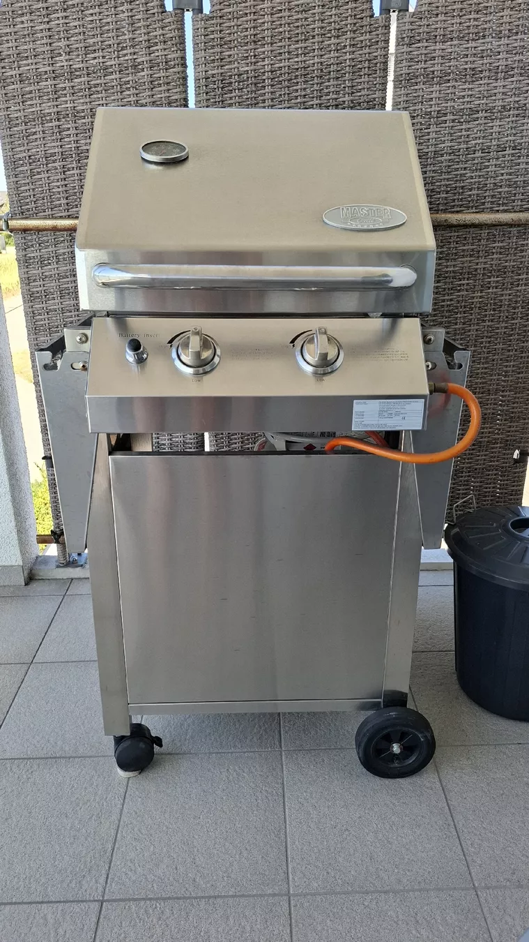 Griglie: Gasgrill – Usato da Volketswil venduto da Guefue