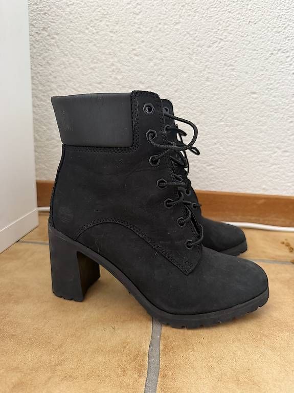 Chaussures femmes: Bottine timberland 36 – D'occasion à Neuchâtel par Hanx.__