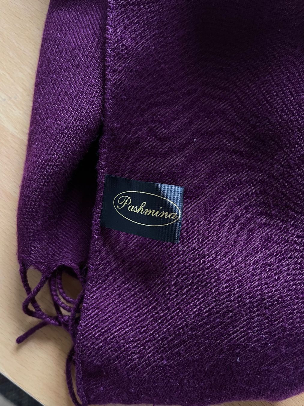 Foulard & Sciarpe: Pashmina Schal bordeauxfarbig mit Fransen – Usato da Winterthur venduto da 1956ingi 1