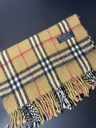 Écharpe Burberry tartan 100% laine