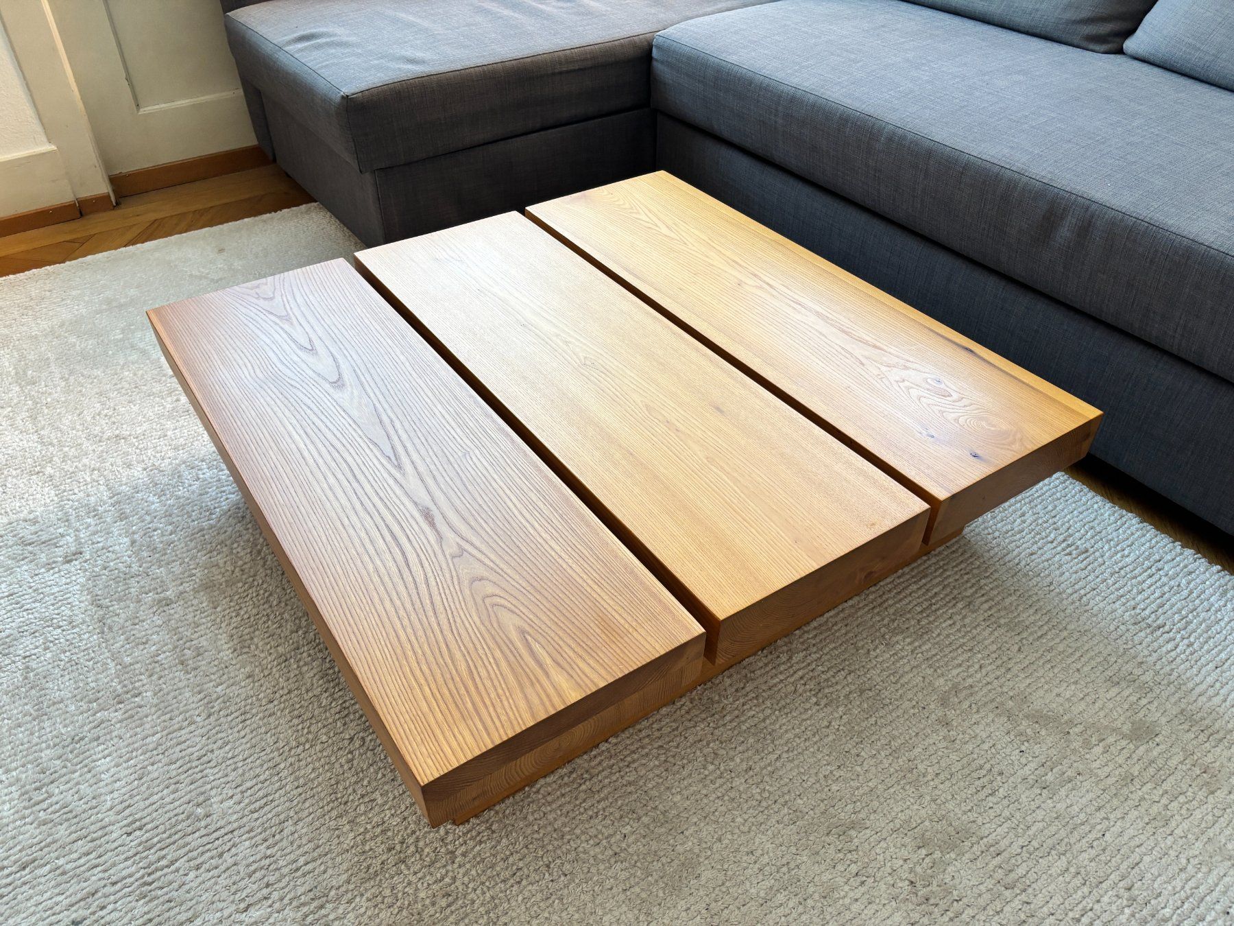 Tables: Massiver Eichen-Couchtisch / Solid oak coffee table – D'occasion à Zürich par RichardPeel01 9