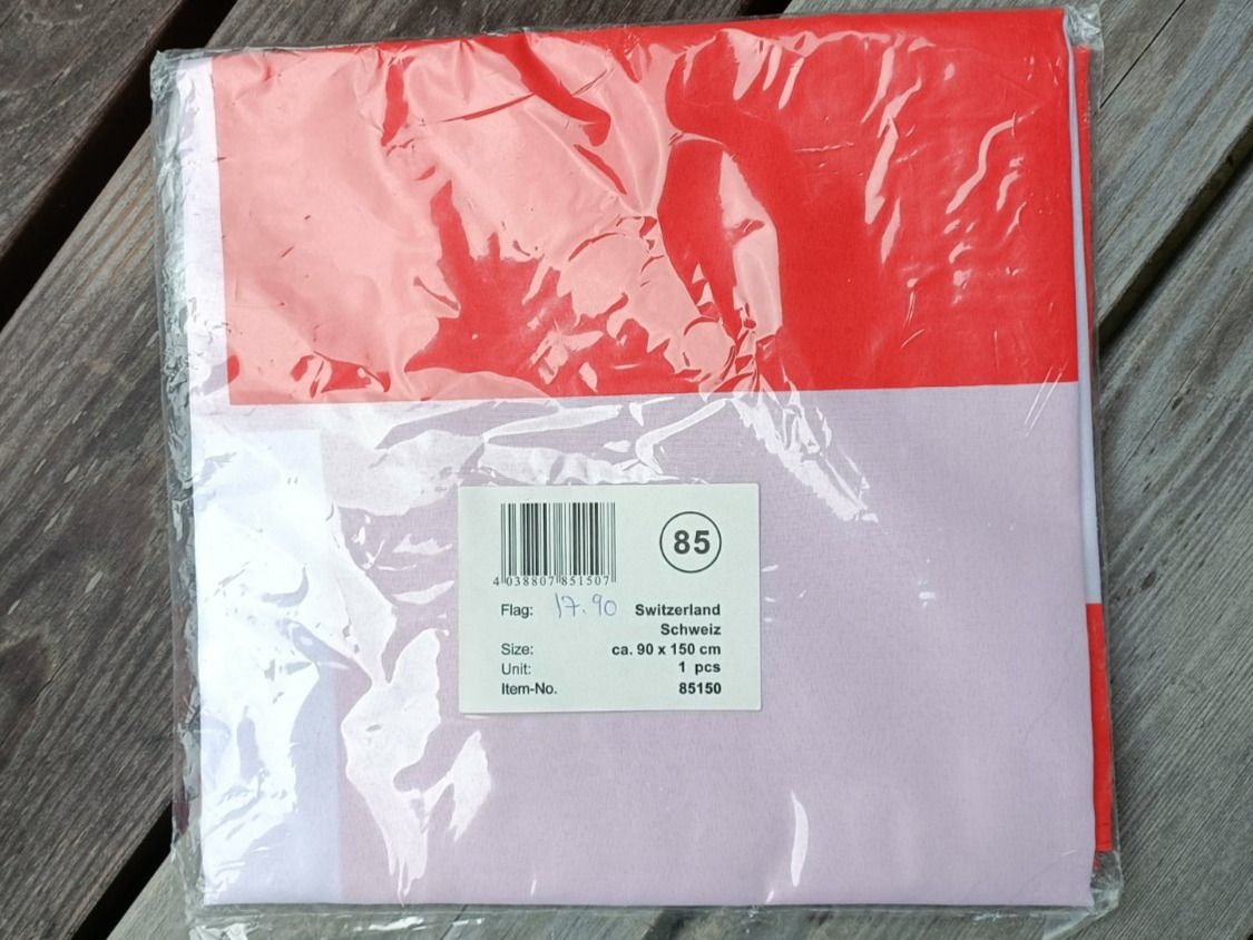 Fahnen: Länderflagge Schweiz – Neu und originalverpackt aus Emmenbrücke von Levira8