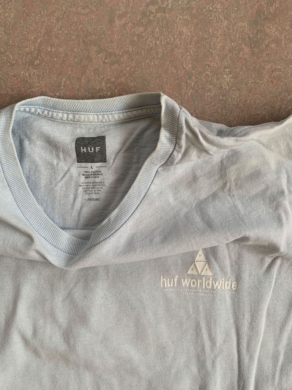 T-shirt: HUF T-Shirt hellblau L – Usato da Wiggen venduto da Antoniotto 1