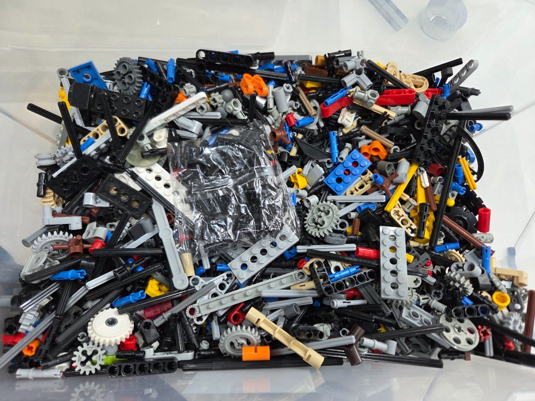 Lego Baukästen: 1.3 kg Lego Technic Teile – Gebraucht aus Derendingen von CoolerBenutzername