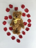 Einsam (Lonely) Jahrgang (Vintage) Bransgore Bear