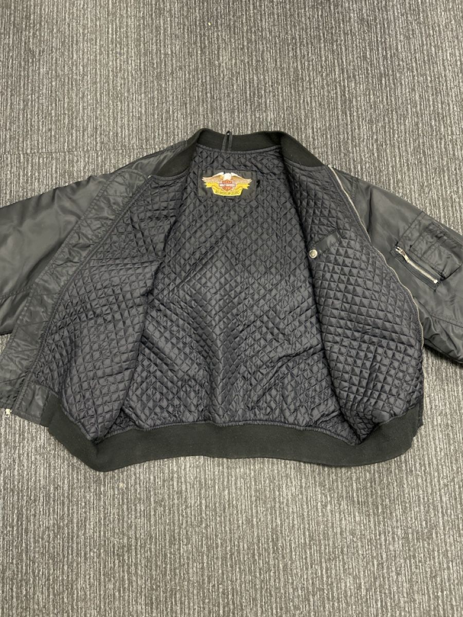 Harley-Davidson Jacken: Harley Davidson Bomberjacke – Gebraucht aus Münchenstein von Cello30 2