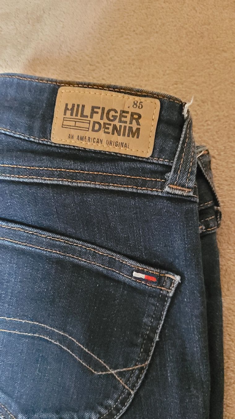 Tommy Hilfiger Jeans: Jeans Tommy Hilfiger, taille 27/32, – Usato da collonges venduto da marlene.carlos 3