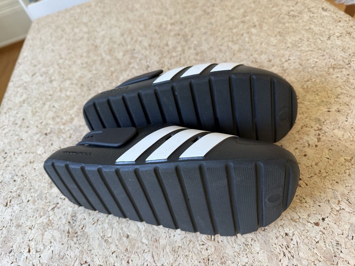Herrenschuhe: Adidas Clogs Grösse 43 – Gebraucht aus Gerlafingen von Humpty_3 1