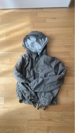Leichte Übergangsjacke in Khaki-Grün, Grösse 32