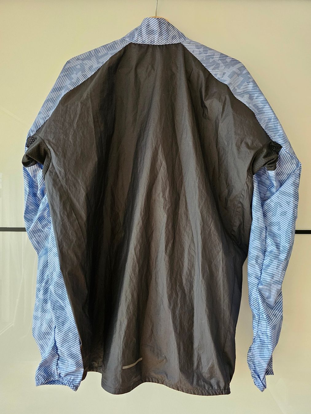 Adidas Giacche: Adidas Terrex Run Wind Jacke L - NEU 120 CHF – Usato da Zürich venduto da Zurich_M 1