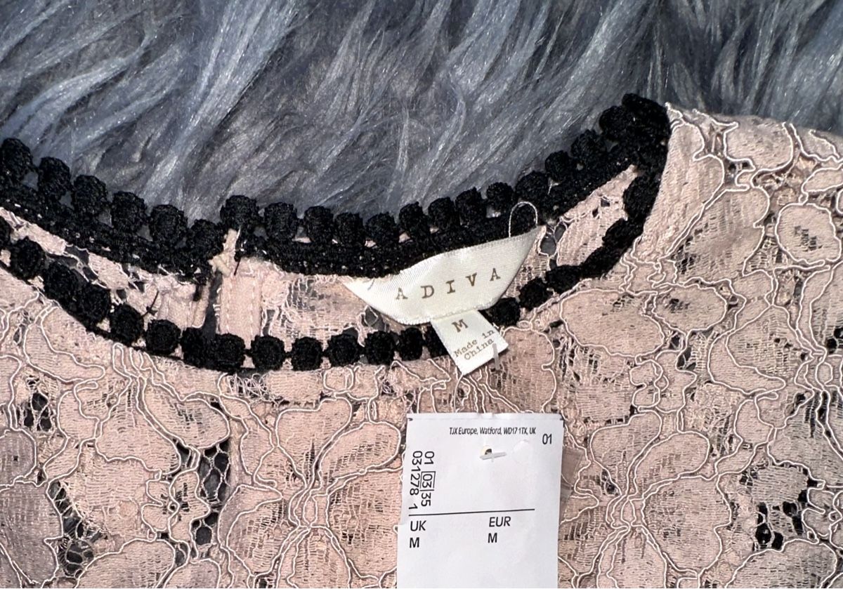 Top: ADIVA TOP GR. M NEU – Nuovo e nell'imballaggio originale da Unteraegeri venduto da MH203 8