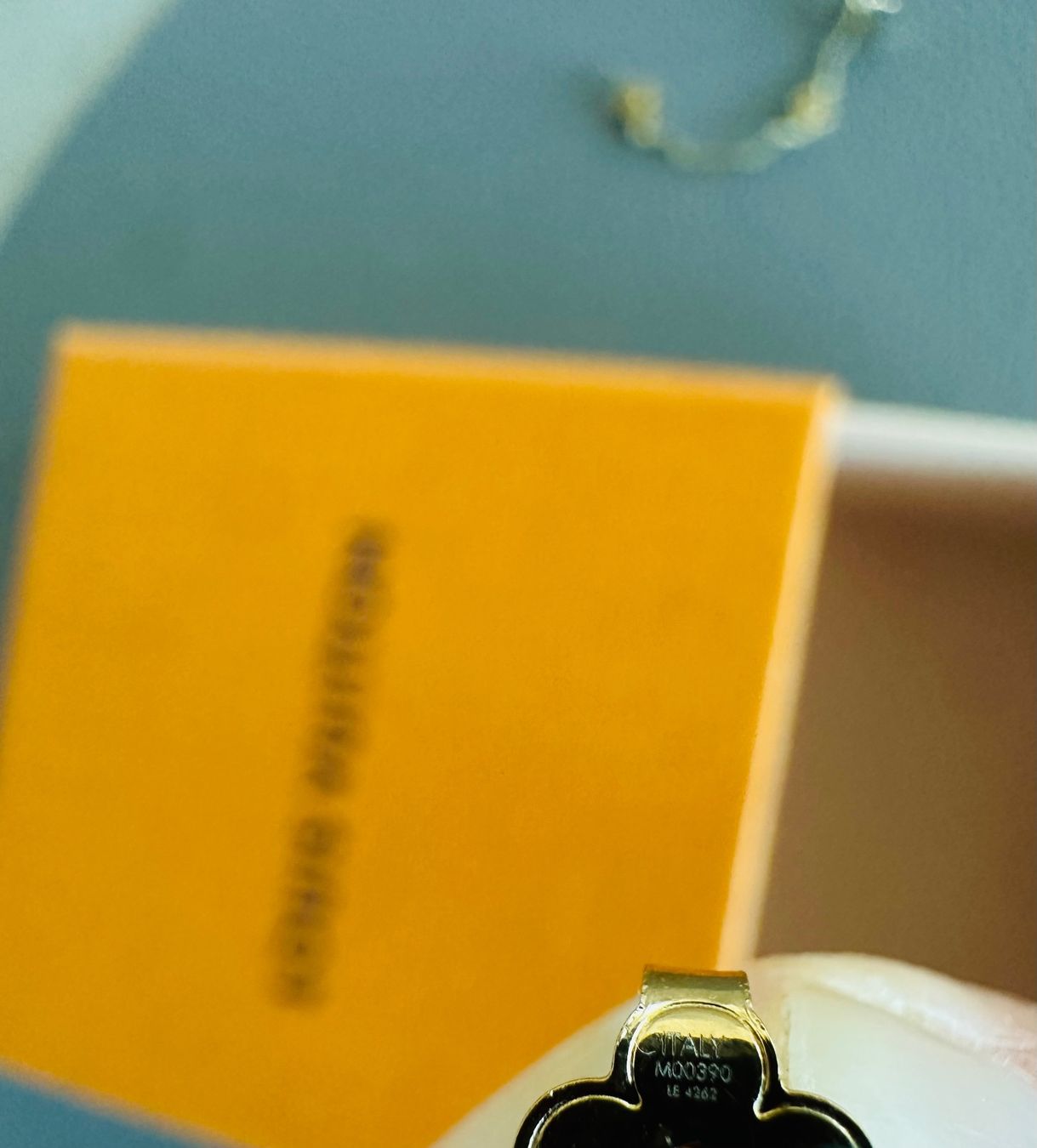 Louis Vuitton Boucles d'oreille: Louis Vuitton – D'occasion à Le bry par Jasminka2015 6